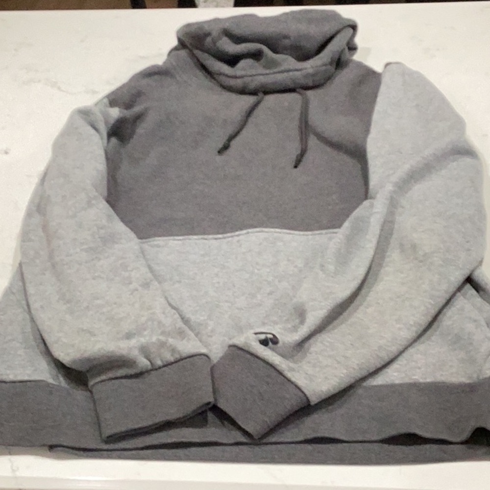 Men’s hooded sweatshirt